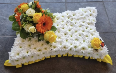 Based pillow - Orange and Yellow - Based pillow orange and yellow spray or colours of your choice. Based pillow - Orange and Yellow - Based pillow orange and yellow spray or colours of your choice.