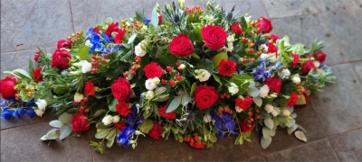 Red Spray - Red,blue and white or colours of your choice
This can be made in all roses at an extra cost of £150 Red Spray - Red,blue and white or colours of your choice
This can be made in all roses at an extra cost of £150